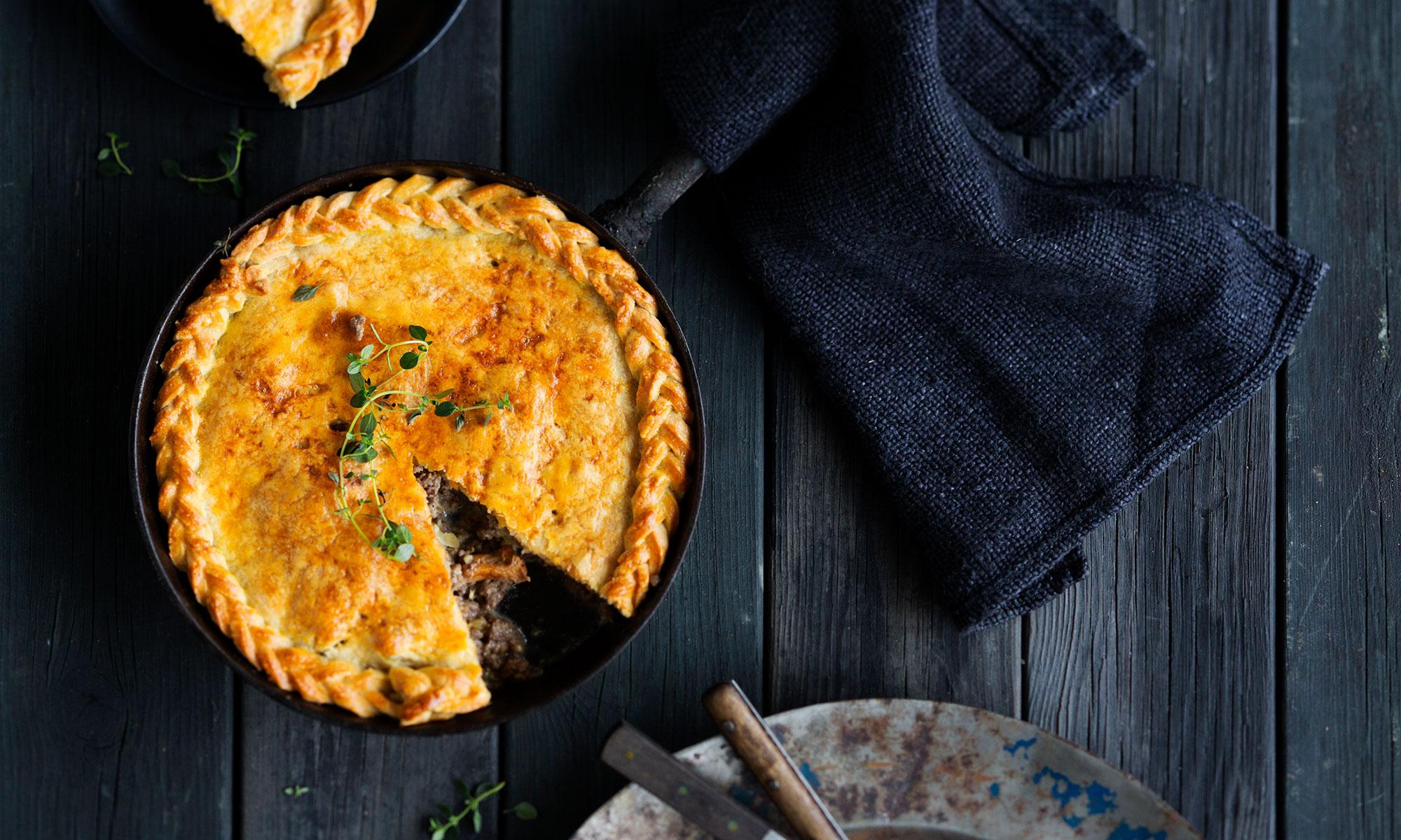 Red deer puff pastry pie - Lapin Liha