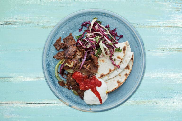 Red deer kebab with sour cream