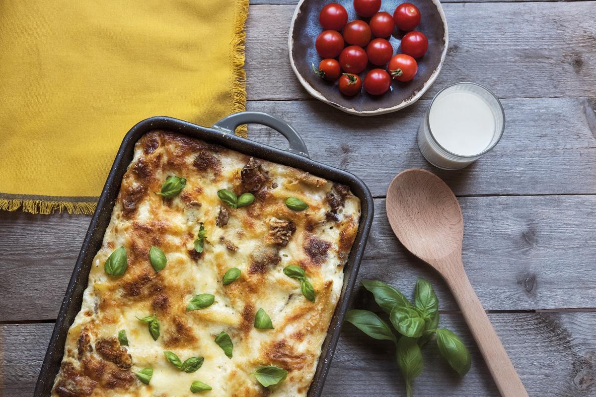Sautéed red deer macaroni casserole - Lapin Liha