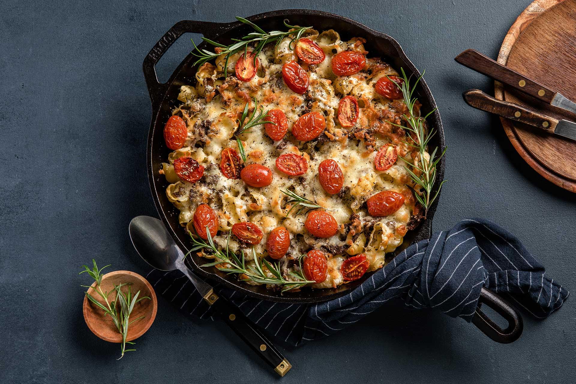 Sautéed red deer pasta casserole - Lapin Liha